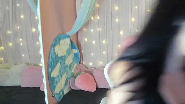 Aliiz 01 online show from 12.06.24