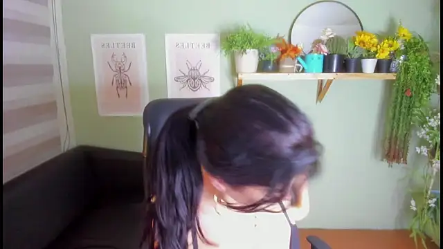 Aliiz 01 online show from 12.28.24