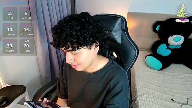  nickconnor01 online show from 12.05.24