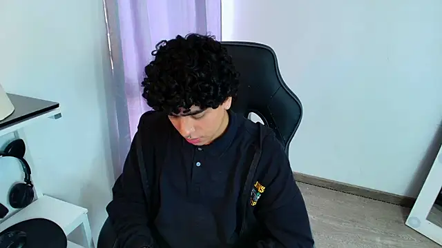  nickconnor01 online show from 01.11.25