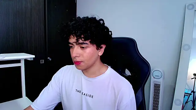  nickconnor01 online show from 01.29.25