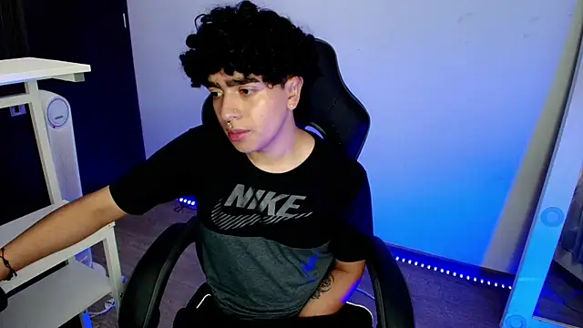  nickconnor01 online show from 02.07.25