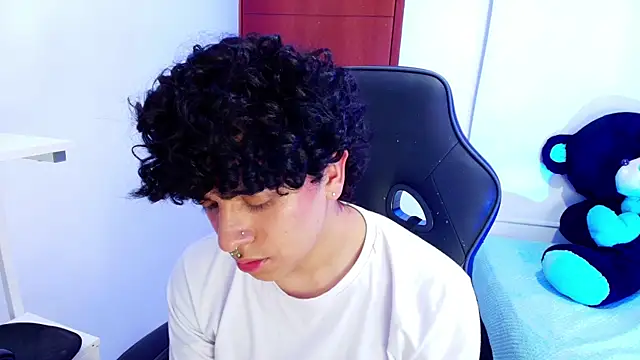  nickconnor01 online show from 03.16.25