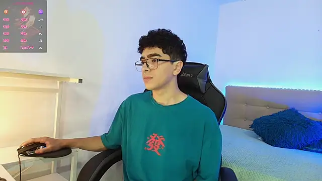  nickconnor01 online show from 11.16.25