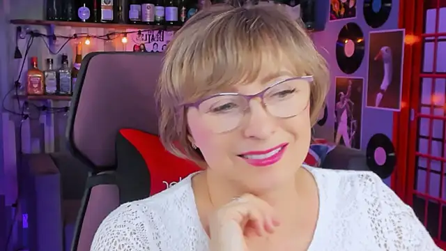 sugar vivien online show from 10.13.25