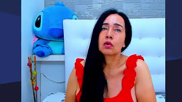 Snapshot of HorniestMilf chatting on 01.26.25 HorniestMilf online show from 01.26.25