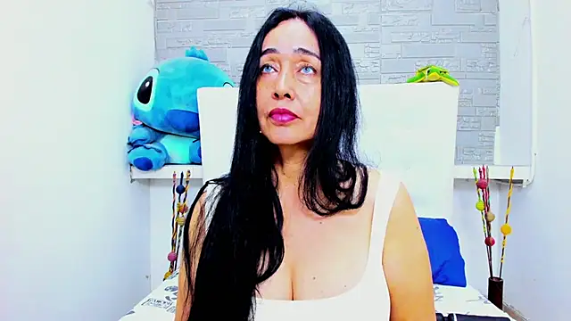 Snapshot of HorniestMilf chatting on 09.08.25 HorniestMilf online show from 09.08.25