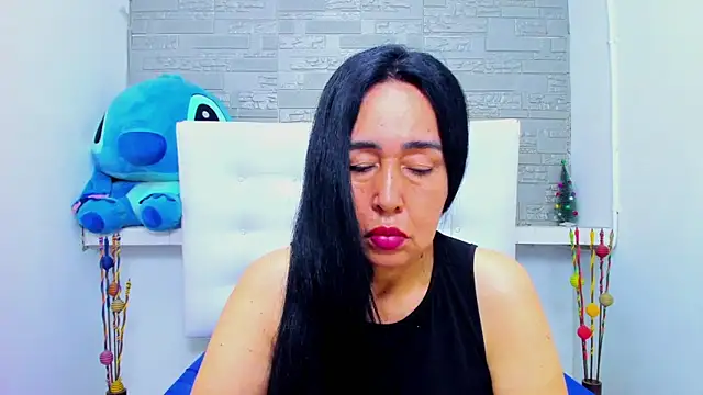 HorniestMilf online show from 11.22.25