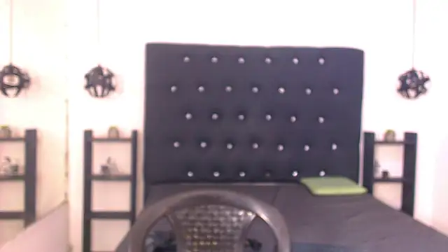 Mels  online show from 04.21.26