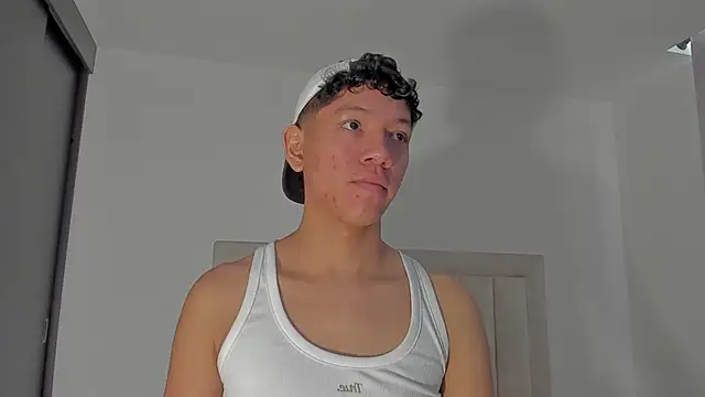 JulianRose 1 online show from 05.28.26