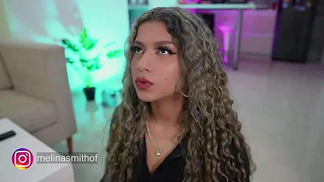 Snapshot of Melina-Smith chatting on 03.17.25 Melina-Smith online show from 03.17.25