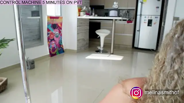 Snapshot of Melina-Smith chatting on 10.04.25 Melina-Smith online show from 10.04.25