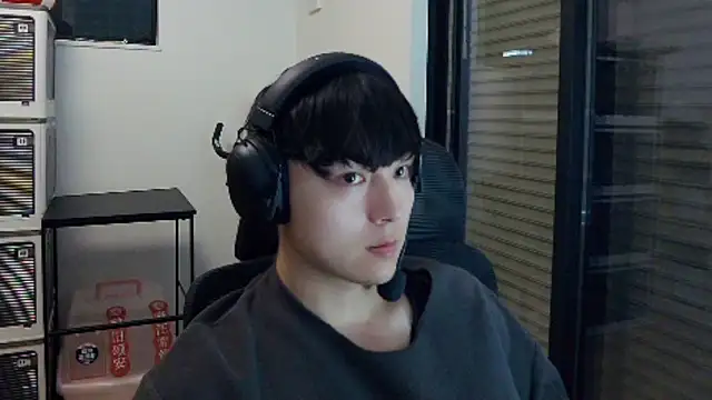 Snapshot of Tkcqcc chatting on 02.20.26 Tkcqcc online show from 02.20.26