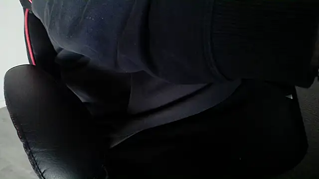 Snapshot of Dandi19 chatting on 02.02.25 Dandi19 online show from 02.02.25