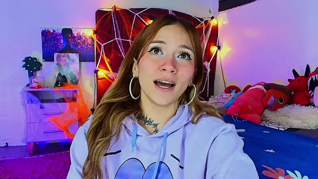 alisson zafiro  online show from 10.22.25