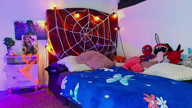 alisson zafiro  online show from 10.23.25