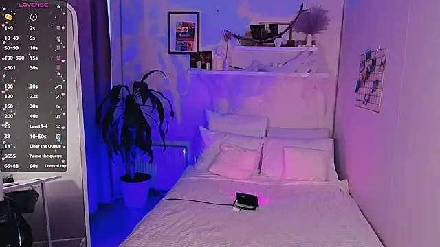 Lil Amelie online show from 11.15.25