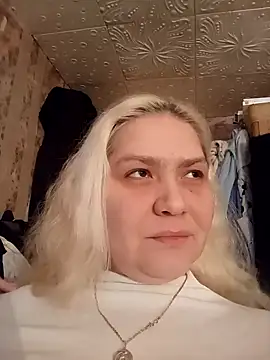 Snapshot of Minna_Jeannie chatting on 12.09.24 Minna Jeannie online show from 12.09.24