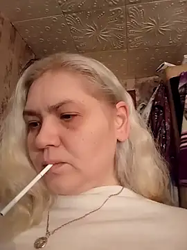 Snapshot of Minna_Jeannie chatting on 12.16.24 Minna Jeannie online show from 12.16.24