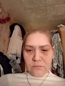 Snapshot of Minna_Jeannie chatting on 12.24.24 Minna Jeannie online show from 12.24.24