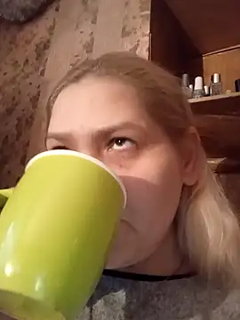 Snapshot of Minna_Jeannie chatting on 01.04.25 Minna Jeannie online show from 01.04.25