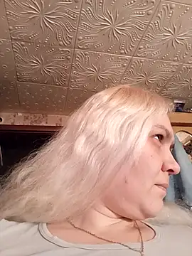 Snapshot of Minna_Jeannie chatting on 09.25.25 Minna Jeannie online show from 09.25.25