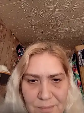 Snapshot of Minna_Jeannie chatting on 10.20.25 Minna Jeannie online show from 10.20.25