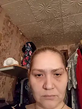 Snapshot of Minna_Jeannie chatting on 10.28.25 Minna Jeannie online show from 10.28.25