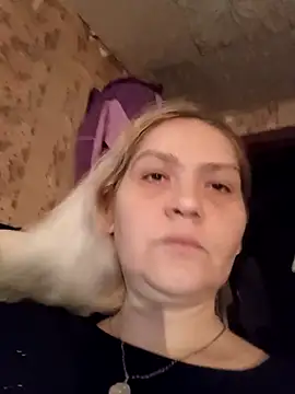 Snapshot of Minna_Jeannie chatting on 11.04.25 Minna Jeannie online show from 11.04.25