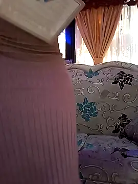 Snapshot of MelannyBell chatting on 01.25.25 MelannyBell online show from 01.25.25