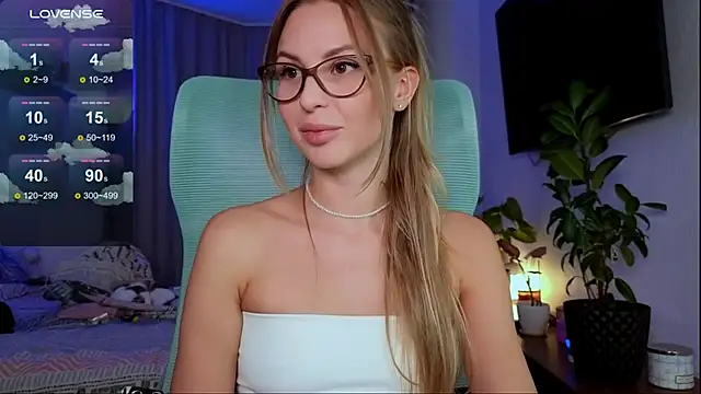 Snapshot of Sp1cyme chatting on 11.29.25 Sp1cyme online show from 11.29.25