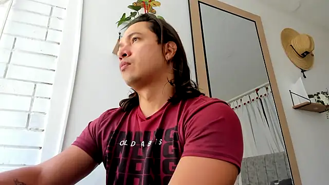 Snapshot of Valerioe chatting on 09.26.25 Valerioe online show from 09.26.25