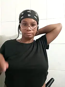 Melanie candy  online show from 10.16.25