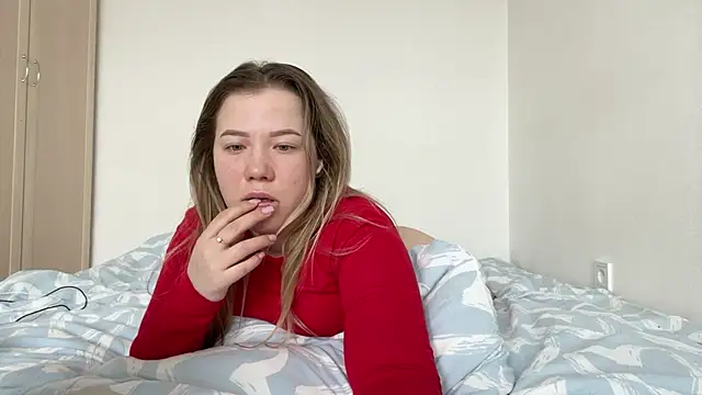 Embersweetbunny online show from 03.11.25