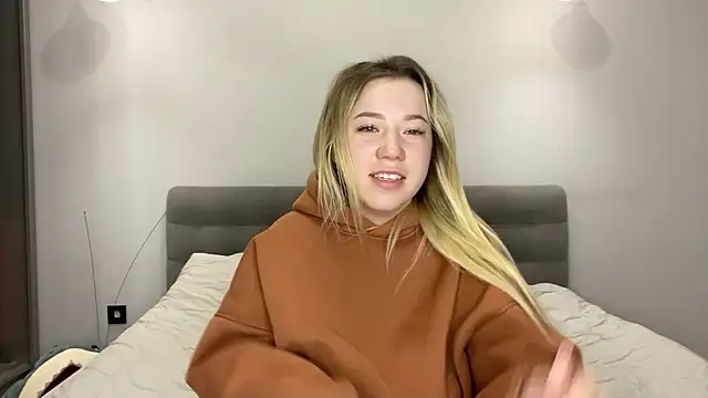 Embersweetbunny online show from 01.09.26