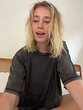 SSSATIVA model online show from 01.12.25