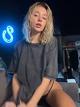 SSSATIVA model online show from 02.21.25