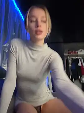 SSSATIVA model online show from 03.12.25