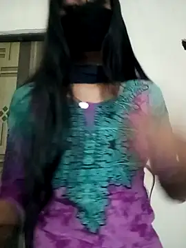 Raya-Moni online show from 11.21.25