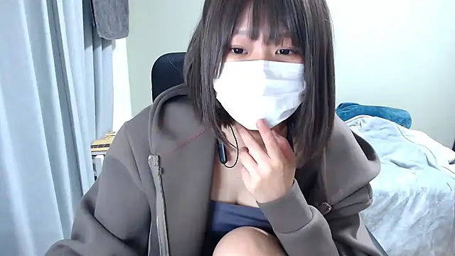 Snapshot of izumi__123 chatting on 12.17.24 izumi 123 online show from 12.17.24