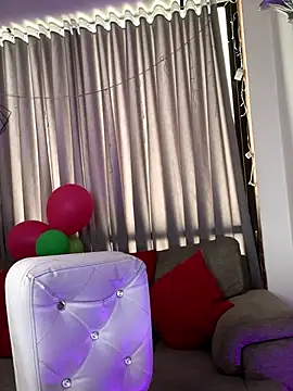 Snapshot of lia_huan chatting on 01.20.25 lia huan online show from 01.20.25