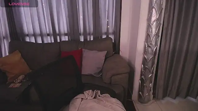 Snapshot of lia_huan chatting on 02.03.25 lia huan online show from 02.03.25