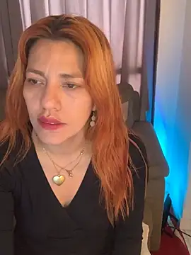 Snapshot of lia_huan chatting on 03.08.25 lia huan online show from 03.08.25