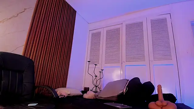 Emiilycollins online show from 01.14.26