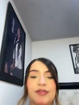 Snapshot of Amelia_Honney_ chatting on 11.12.25 Amelia Honney online show from 11.12.25