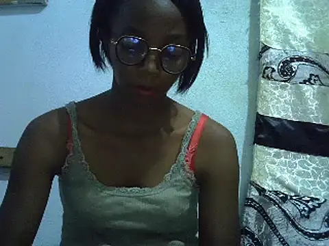 ElianeHot online show from 02.17.25