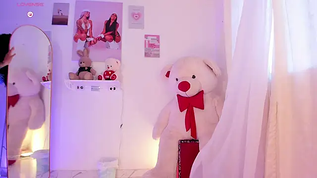pretty pettite online show from 06.12.26