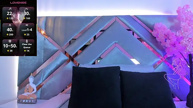 LiaaGenner online show from 11.21.25