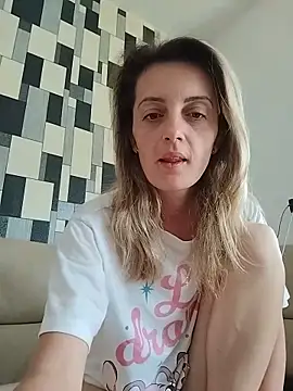 SophyGirl online show from 05.31.26