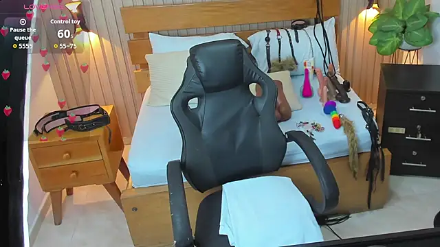 luciana ballesteros  online show from 10.17.25